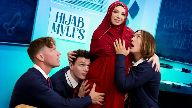 [hijabmylfs] – Kiki Daire – It Takes A Real Woman To Please Three Cocks At Once Resident Evil Porn