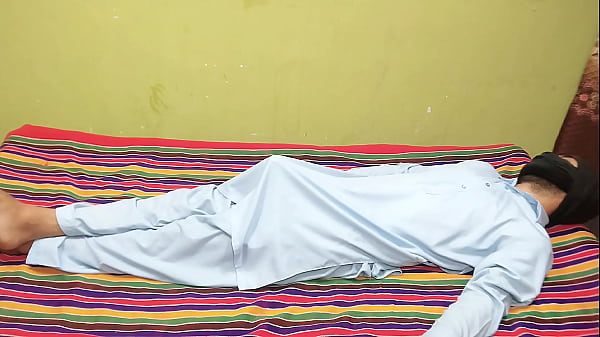 Indian Desi Bhabhi Ki Chut Ki Aag Bhujai Servant Kay Moty Lulay Ny Servant Ny Lula Mu Mai Dal Diya Lopbunny Porn Porn Pimps